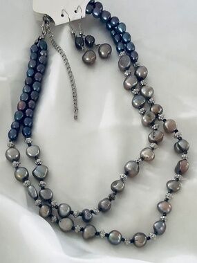 Elegant Black Baroque Pearl Necklace and Earring Set